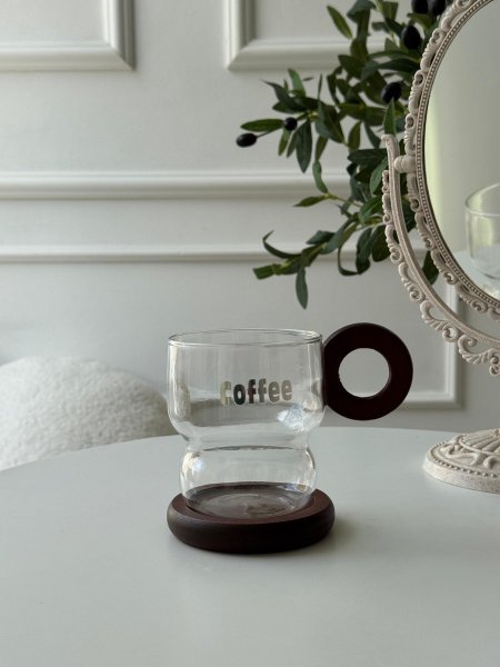 مج نسكافيه يد خشب + صحن خشب