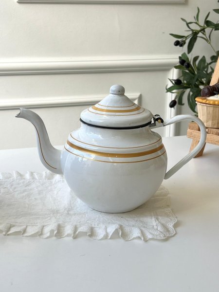 ابريق شاي توتيا