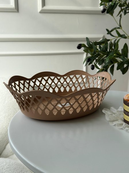 بيضاوي عسلي