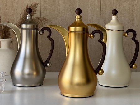 براد قهوه ملس يد خشبي