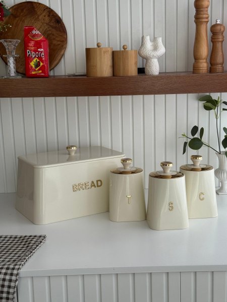 صندوق خبز + سكريات