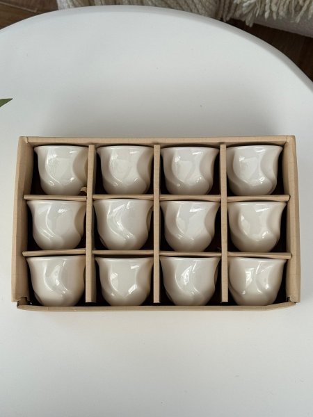 طقم فناجين ساده بورسلان ملون مجدول