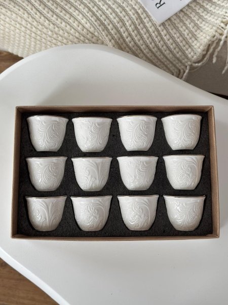 فناجين ساده بورسلان مشجر مذهب ورده داخلي / 12