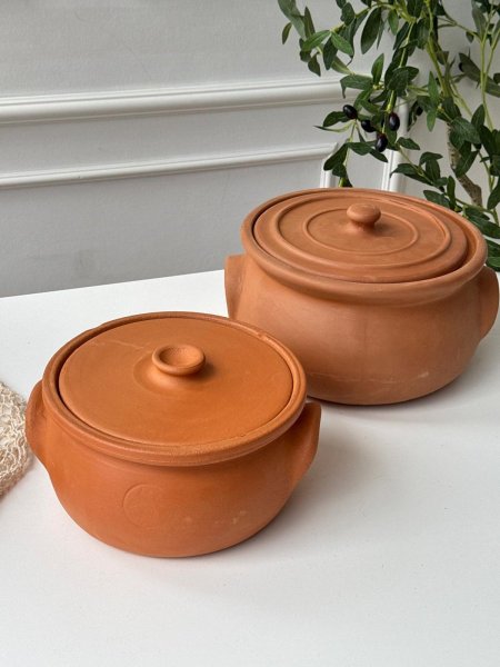 طنجره فخار + 2 يد / قدر