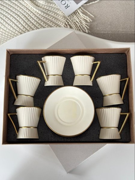 كاسات شاي بورسلان محزز مذهب 6+6