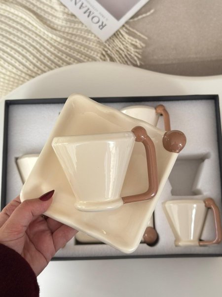 فناجين شاي بورسلان يد ديكور بني 6+6