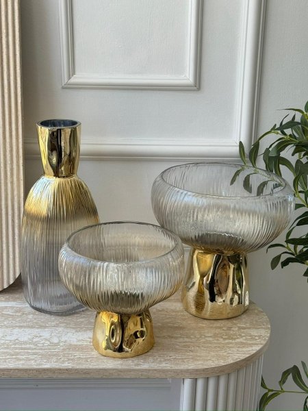 طقم تحف3قطع قاعده زجاج مذهب